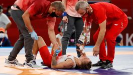 Roksana Zasina celuje w olimpijski medal (fot. PAP/EPA) Roksana Zasina celuje w olimpijski medal (fot. PAP/EPA)