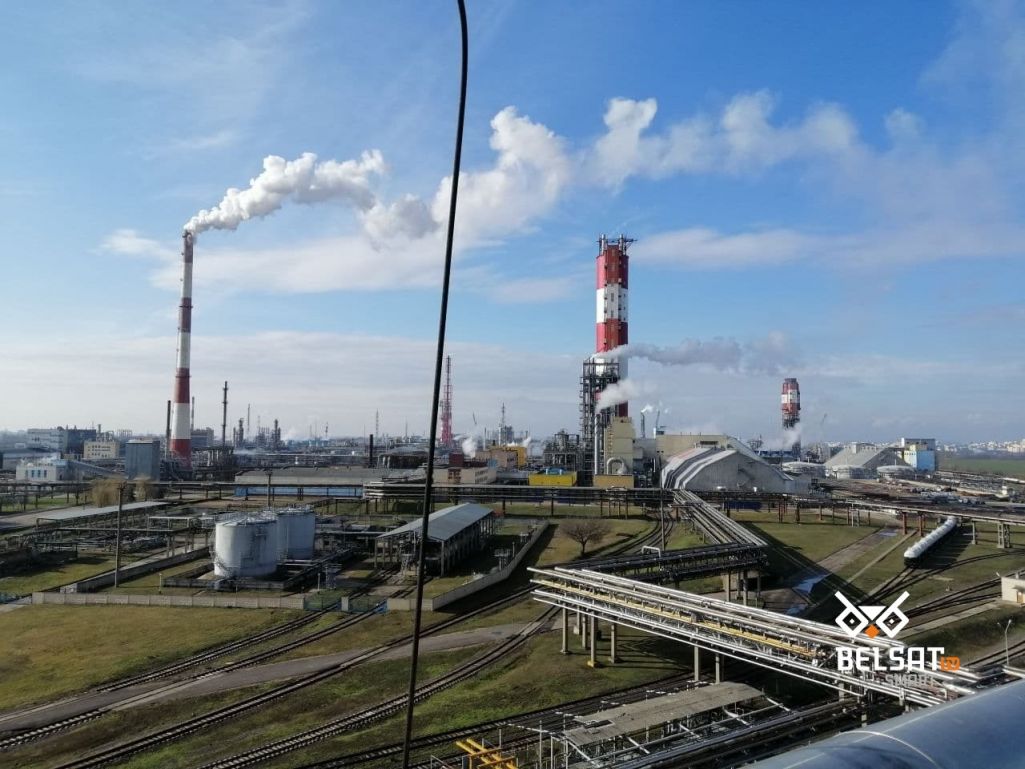 Дэфармаваная калона. Месца, дзе загінуў працаўнік «Горадня Азот». (Фота: sk.gov.by)