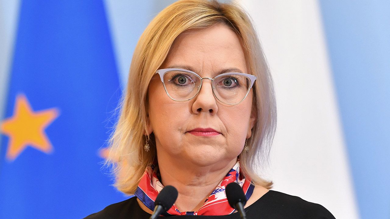 Minister Anna Moskwa pisze do unijnych instytucji ws. pakietu klimatycznego (fot. arch.PAP/Radek Pietruszka) Minister Anna Moskwa pisze do unijnych instytucji ws. pakietu klimatycznego (fot. arch.PAP/Radek Pietruszka)