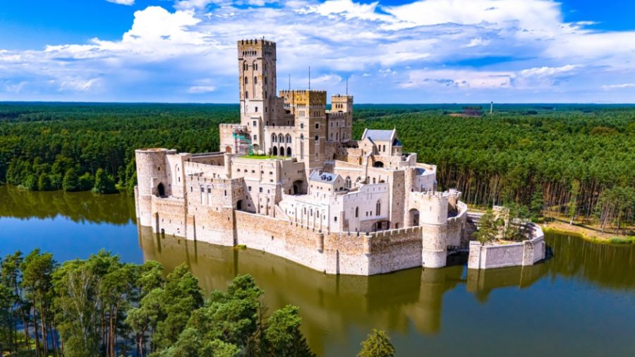 Zamek w Stobnicy, obszar natura 2000, prokuratura, decyzja wojewody, wyrok NSA  (fot. Shutterstock, monticello/archiwum)