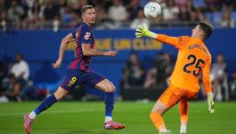 Robert Lewandowski upodobał sobie wbijanie goli Valencii (fot. Getty)