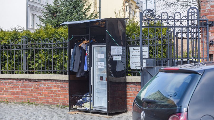 W Łodzi Przy Kościele Ojców Jezuitów Uruchomiono Lodówkę Społeczną 17042023 4802