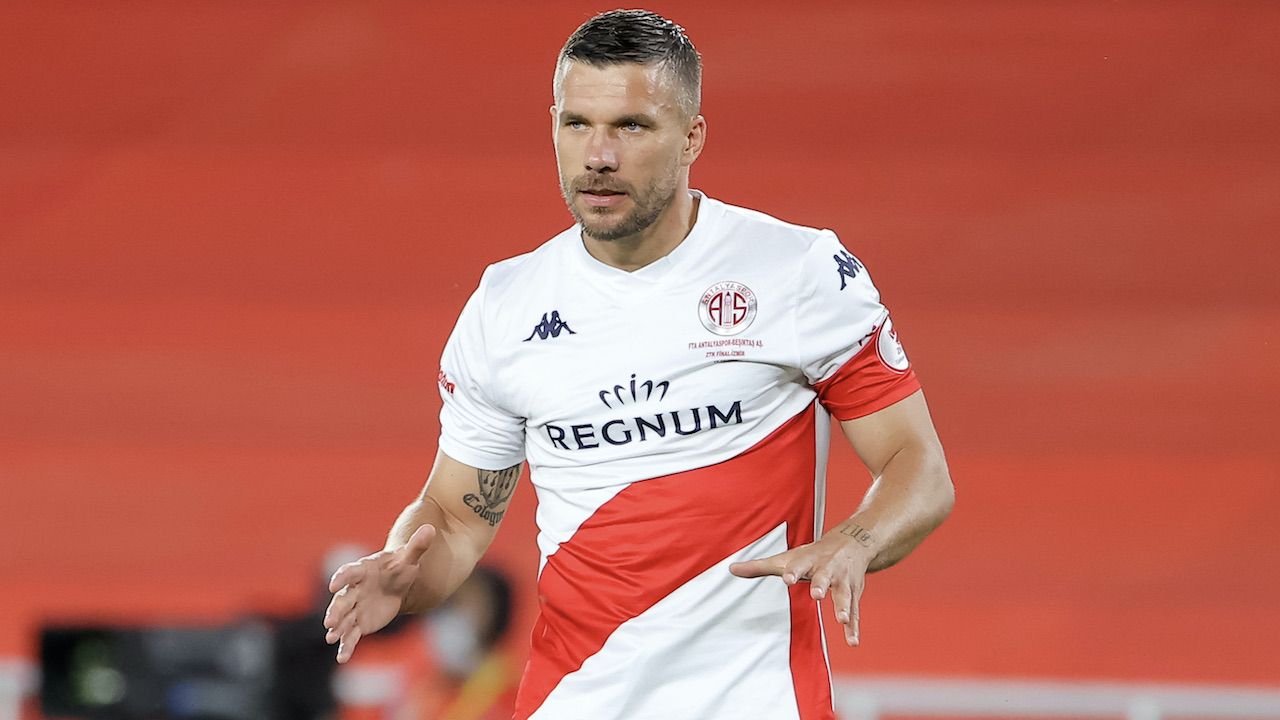 Lukas Podolski zapewnia, że nie przyjechał do Zabrza odcinać kuponów (fot. Getty Images)