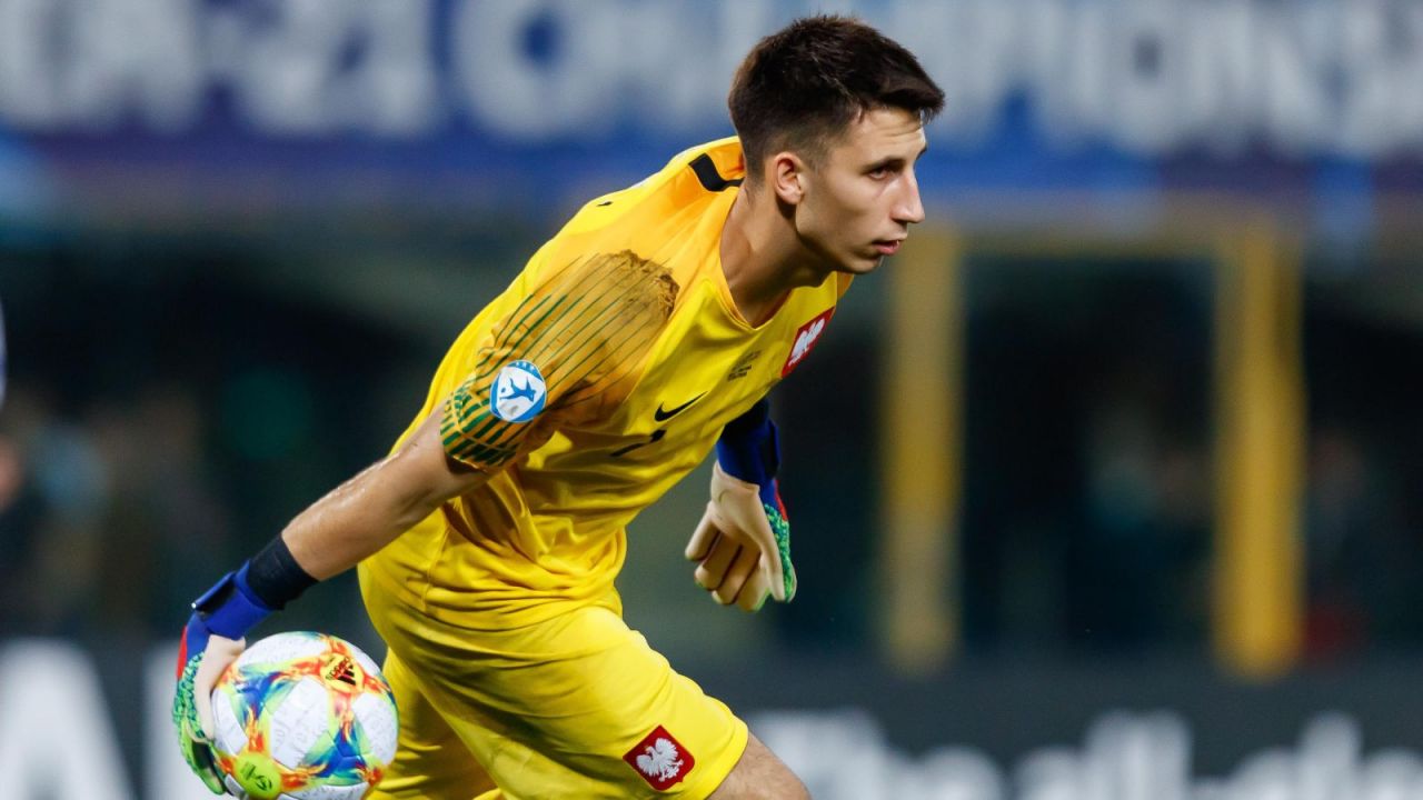 Kamil Grabara (fot. Getty)