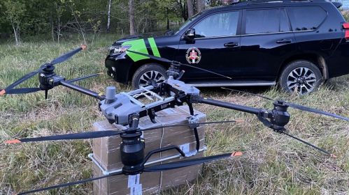 Супердрон з беларускімі цыгарэтамі, які прызямлілі літоўскія памежнікі. Крыніца: Delfi