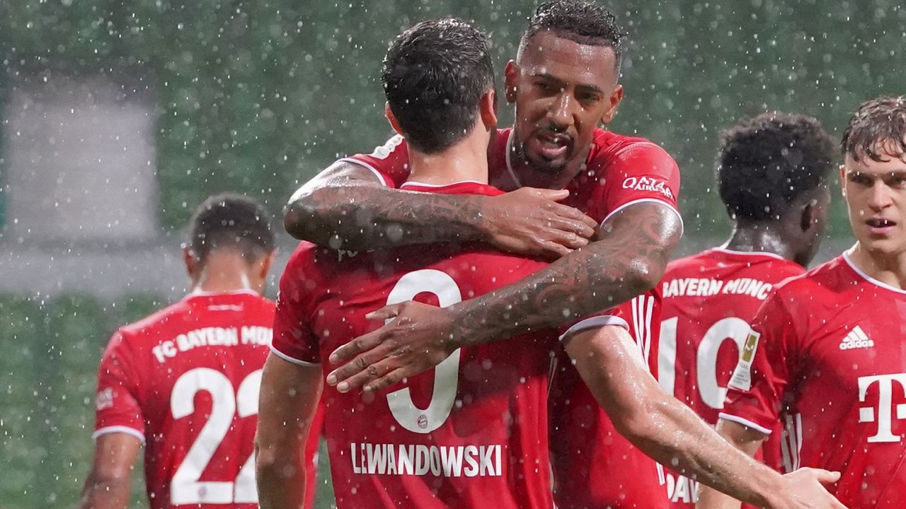 Werder Brema - Bayern Monachium 0:1. Robert Lewandowski z ...