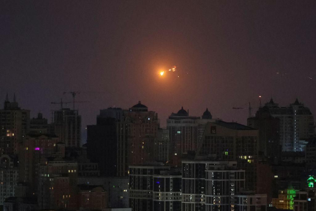 Ракетная атака расейскіх войскаў на Кіеў. 24 сакавіка 2024 г. (Фота: Gleb Garanich / Reuters / Forum)