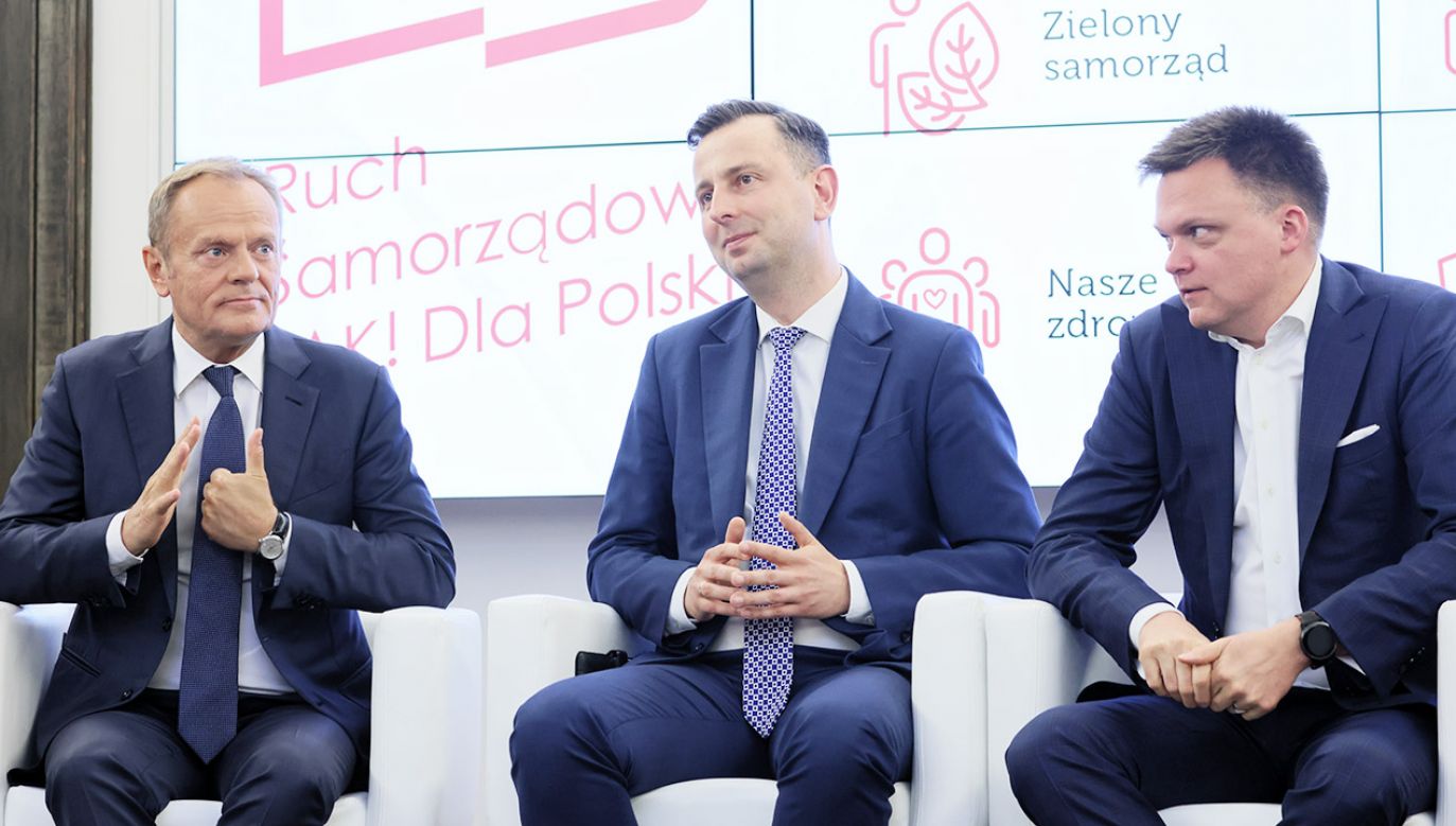 Donald Tusk, Władysław  Kosiniak-Kamysz i Szymon Hołownia (fot. arch.PAP/Leszek Szymański)