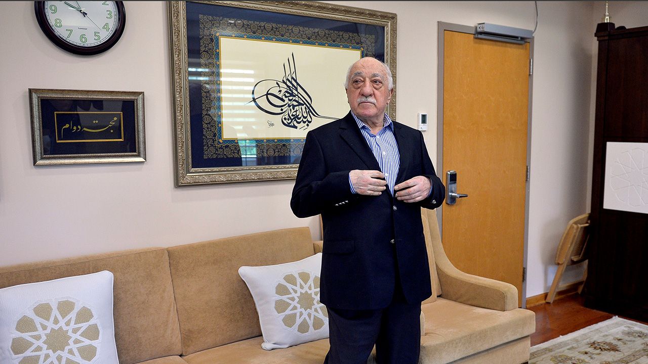 Fethullah Gulen w swoim mieszkaniu w Pensylwanii (fot. REUTERS/Charles Mostoller)