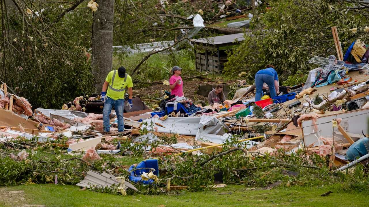 Sezon na tornada zaczyna się w USA wraz z wiosną (fot. PAP/EPA/DAN ANDERSON) Sezon na tornada zaczyna się w USA wraz z wiosną (fot. PAP/EPA/DAN ANDERSON)