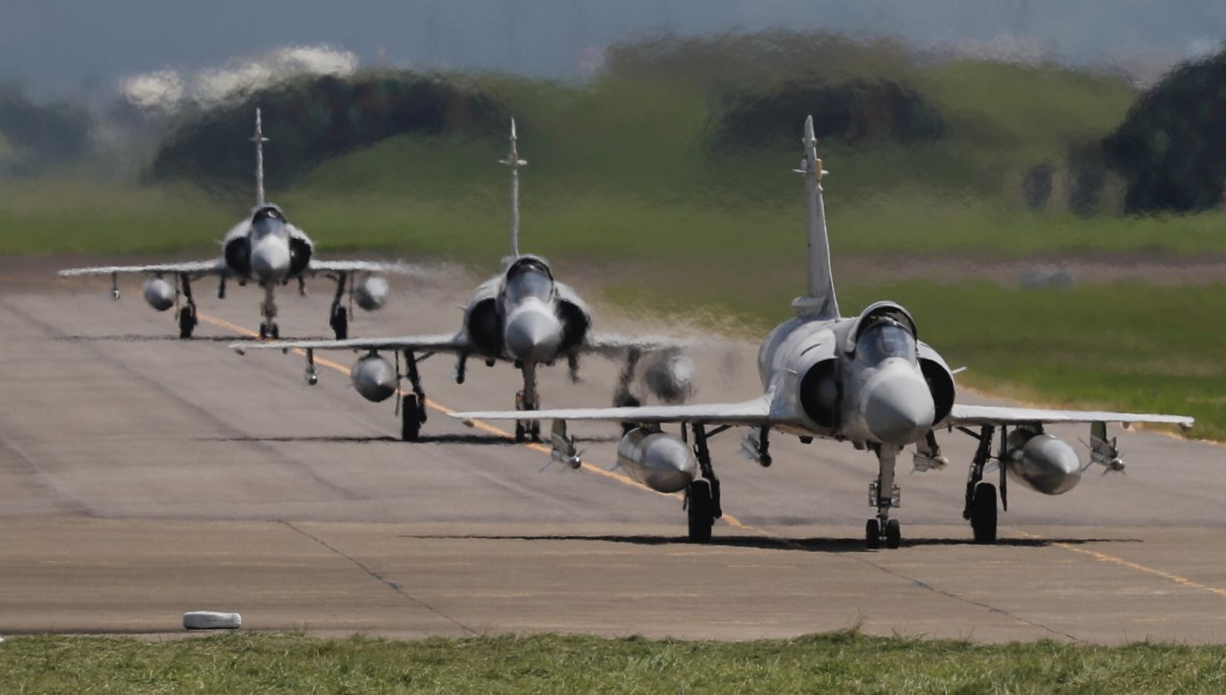 Three Taiwanese Air Force Mirage 2000-5 fighter jets at an airbase in Hsinchu, Taiwan, 07 August 2022 Photo: PAP/EPA/RITCHIE B. TONGO