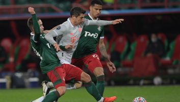 Robert Lewandowski, Daniił Kulikow, Murilo Cerqueira (fot. Getty Images) Robert Lewandowski, Daniił Kulikow, Murilo Cerqueira