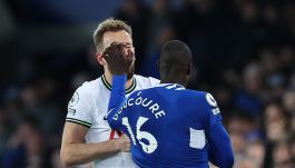 Harry Kane i Abdoulaye Doucoure (fot. Getty) Harry Kane i