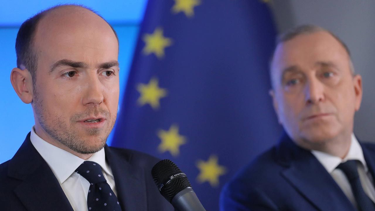 Obecny i były szef Platformy Obywatelskiej. Kto będzie następny? (fot. PAP/Paweł Supernak) Obecny i były szef Platformy Obywatelskiej. Kto będzie następny? (fot. PAP/Paweł Supernak)