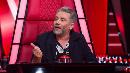 Kuba Badach w fotelu trenerskim telewizyjnego show The Voice of Poland Fot. TVP