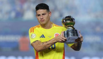 James Rodriguez i Emiliano Martinez (fot. Getty Images)