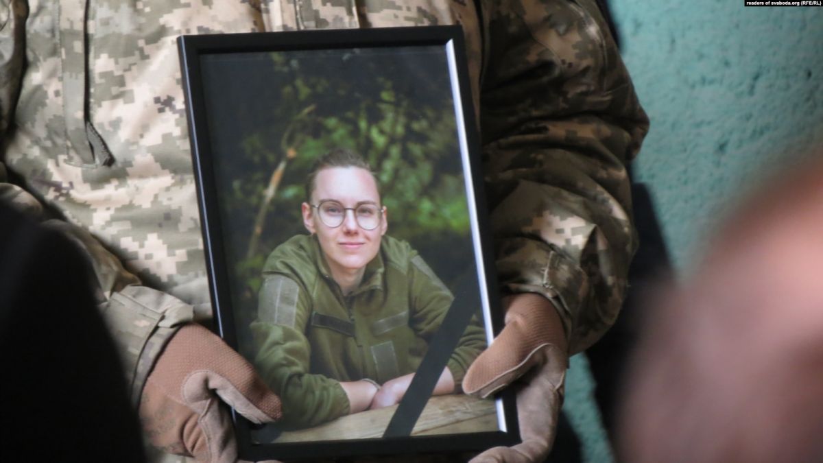 Фотаздымак Марыі Зайцавай на пахаванні