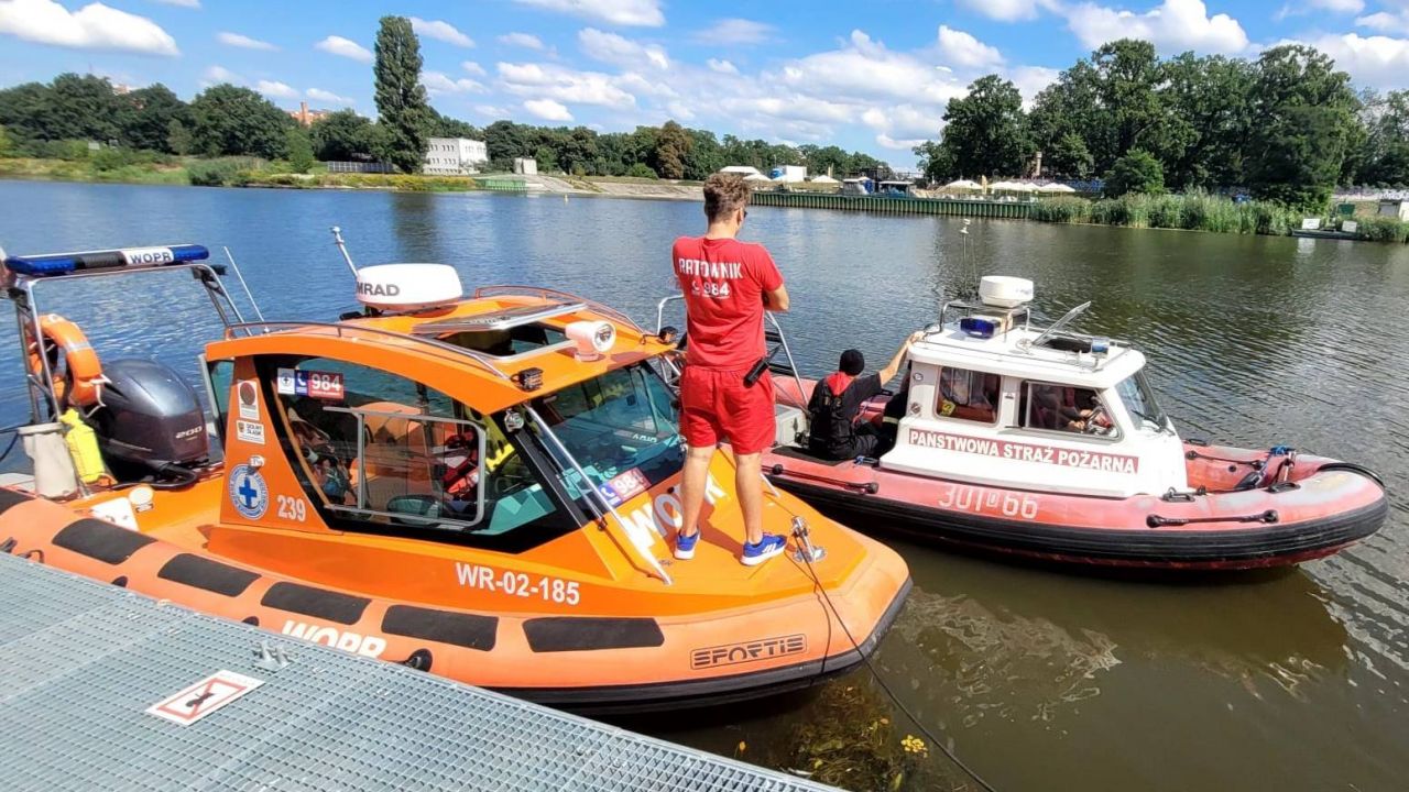 Uratowała ją zdecydowana reakcja ratowników (fot. Dolnośląskie WOPR) Uratowała ją zdecydowana reakcja ratowników (fot. Dolnośląskie WOPR)