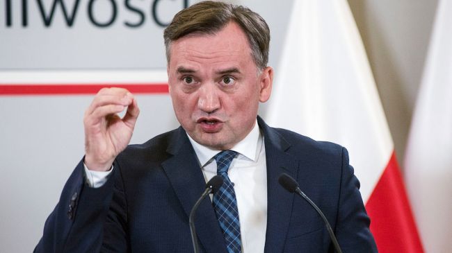 Zbigniew Ziobro po raz pierwszy skomentował wniosek o aresztowanie (fot. Attila Husejnow/SOPA Images/LightRocket via Getty Images)