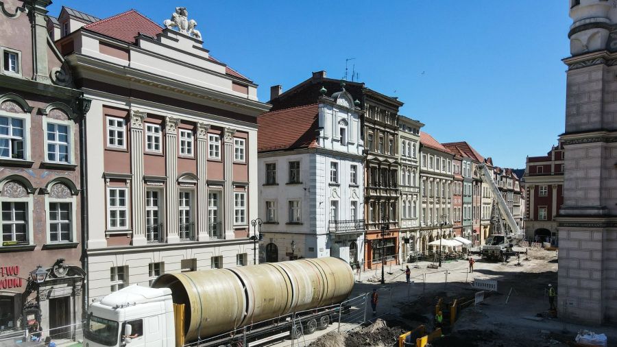 Przywiozą gigantyczne rury (fot. PIM)