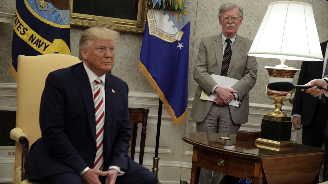 Trump rozprawia się z kolejnym przeciwnikiem. „Obszerny akt oskarżenia”