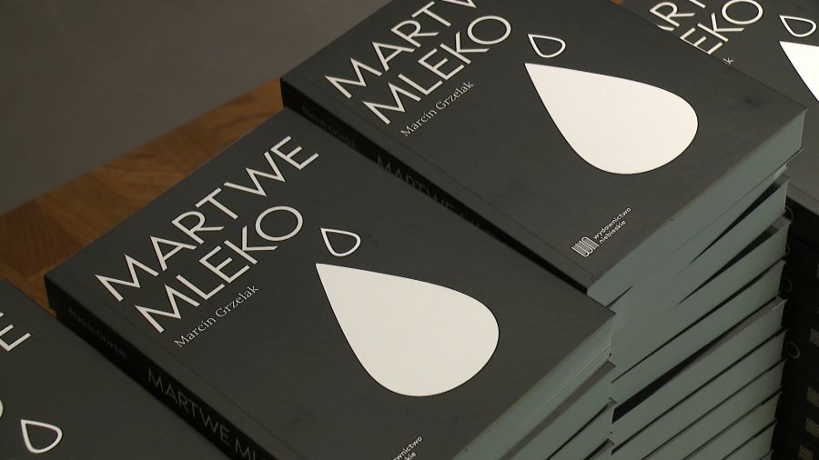 "Martwe mleko". Nowa książka Marcina Grzelaka