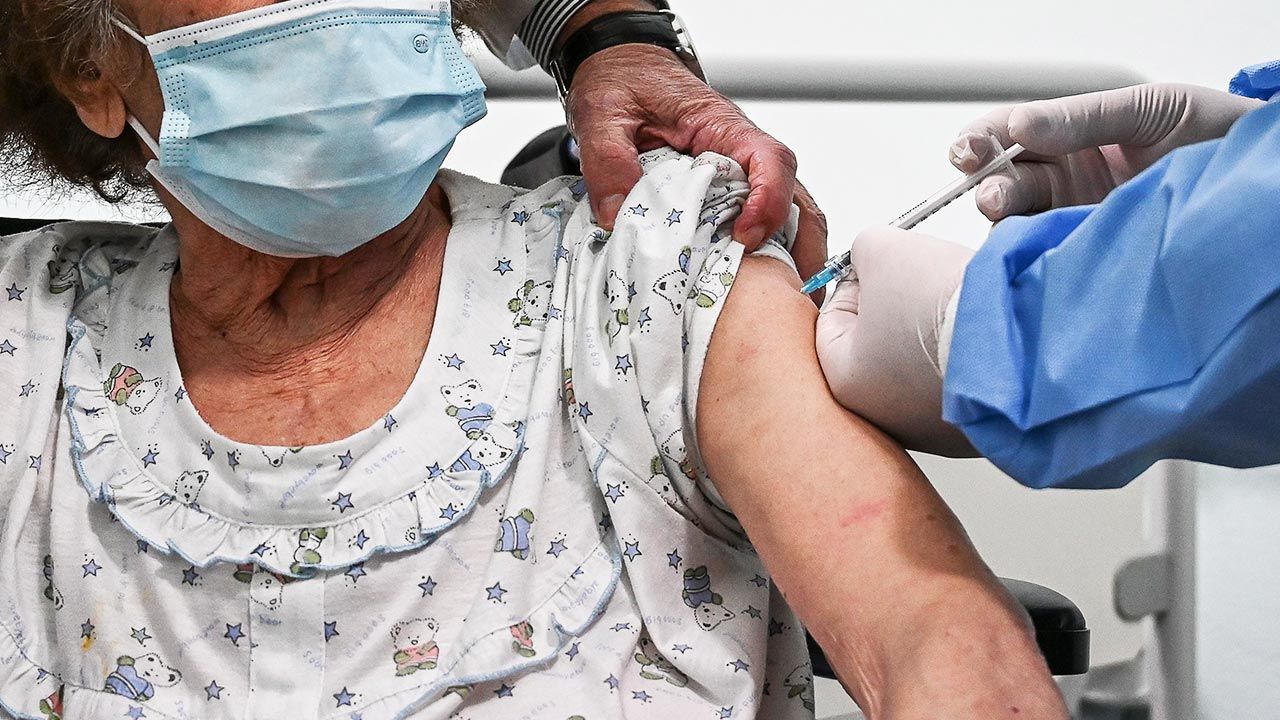 Koronawirus, szczepienia w Polsce. Terminy - kiedy będzie można zapisać się na szczepienie ...