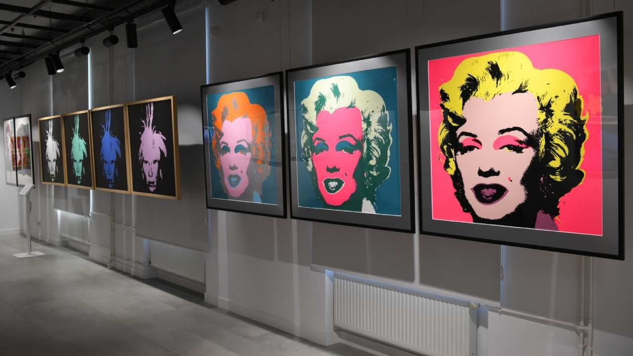 Wystawę „Andy Warhol's life and death” będzie można obejrzeć do 31 października br. (fot. PAP/Darek Delmanowicz)